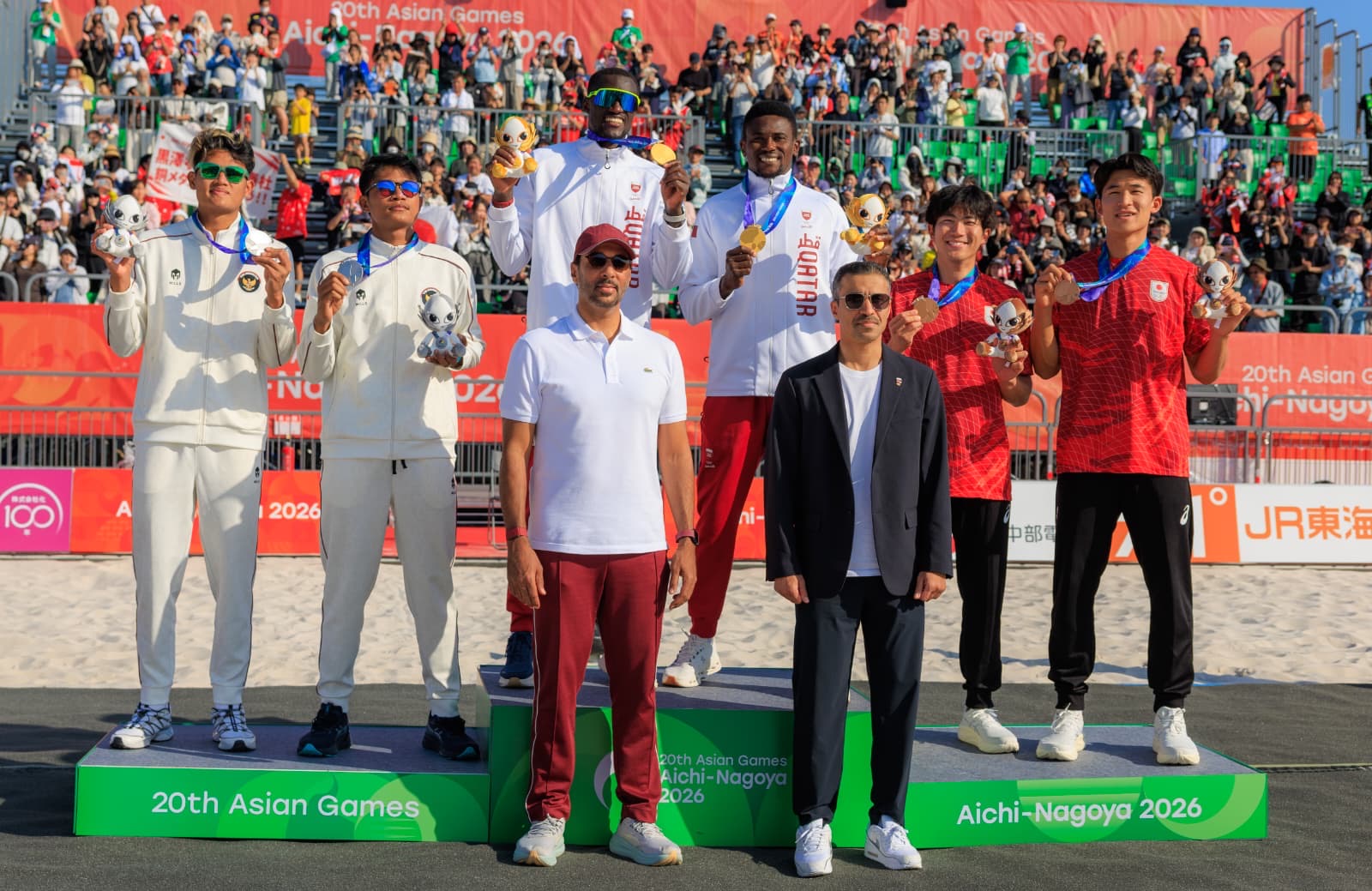 جاسم البوعينين توج البطل باللقب ، أدعم الطائرة الشاطئية ثلاثية ذهبية&nbsp;