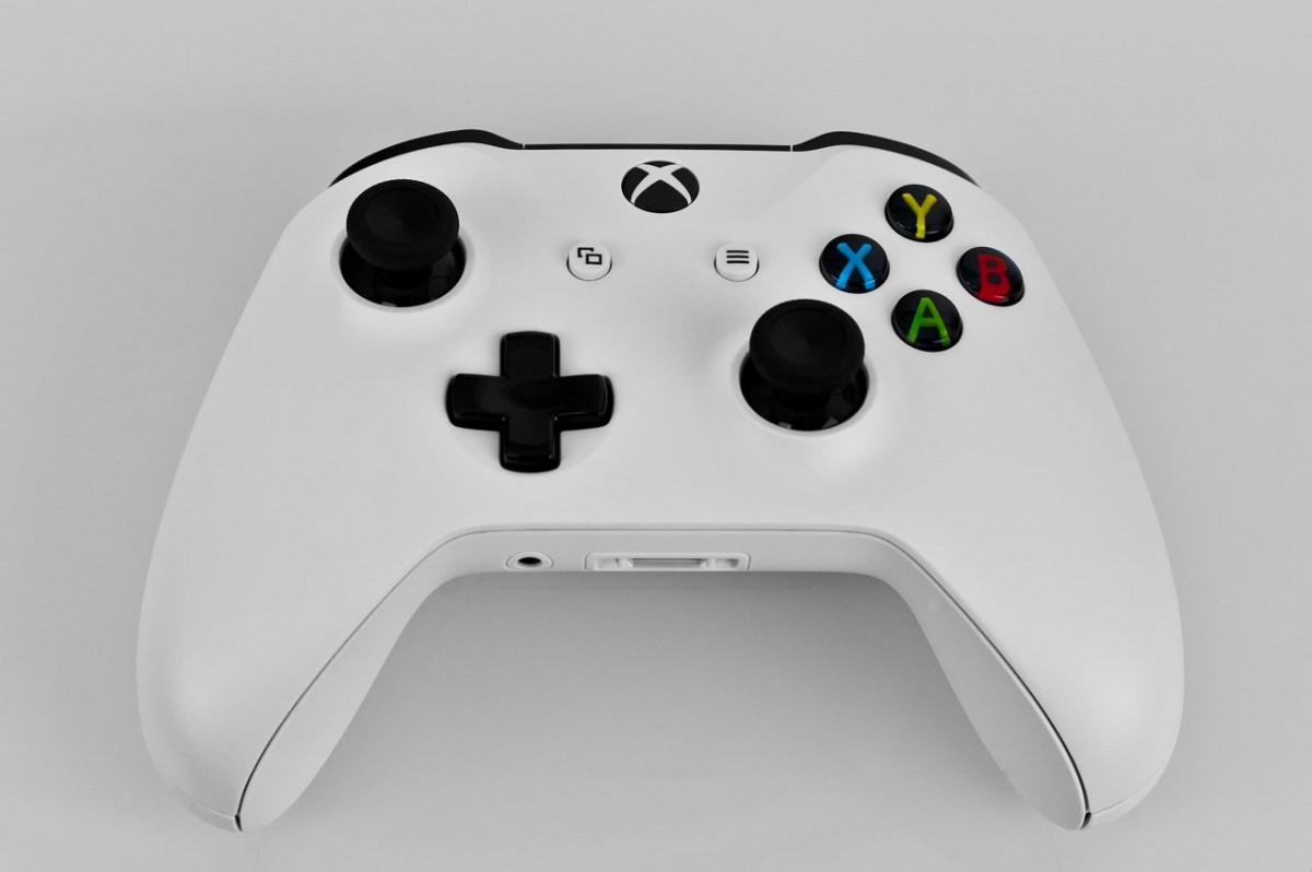 Microsoft Xbox One S UltraHDKonsole klotzt und kleckert nicht