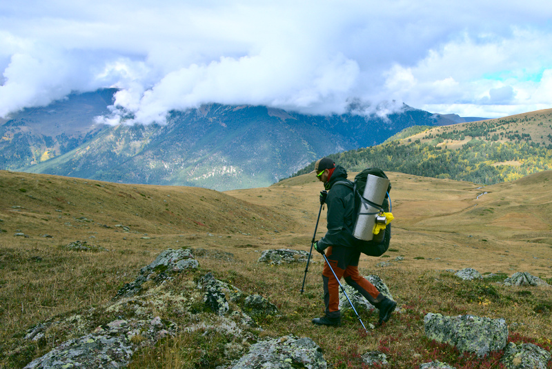 Сборные туры на кольский тур «охотники за северным сиянием», 4 дня тур «арктические каникулы», 4 дня тур «сказка севера», 5 дней тур «арктические выходные», 3 дня туры на северное сияние туры в Chto Vzyat S Soboj V Pohod V Gory I Skolko Vesit Pohodnyj Ryukzak