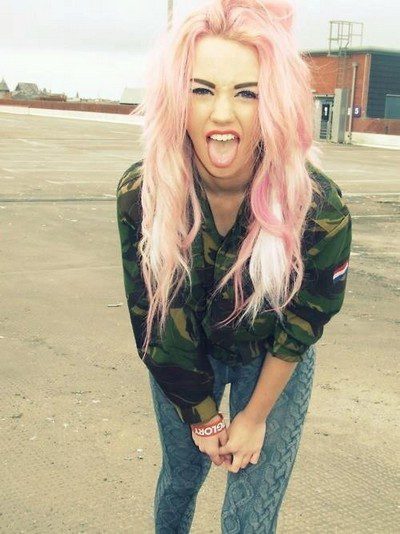 разные нарисованные девушки