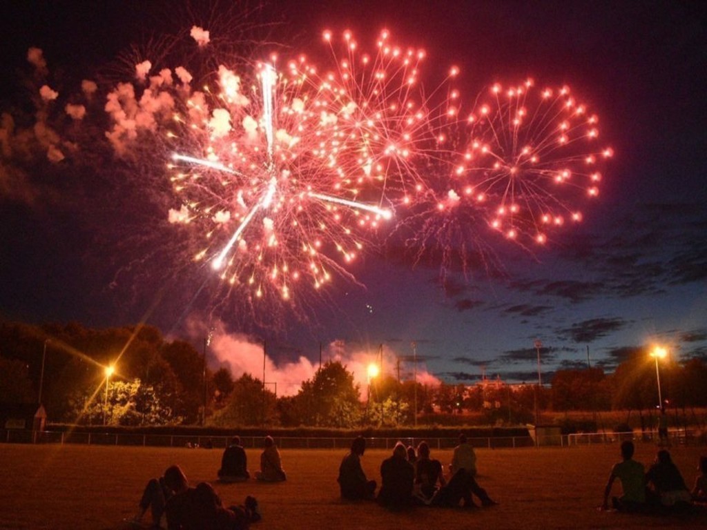 Le Mans Cette Annee Il Y Aura Deux Feux D Artifice Pour Feter Le 14 Juillet Actu Le Mans