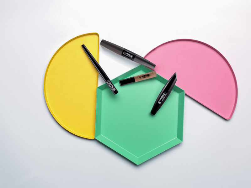 Desain grafis merupakan salah satu bentuk komunikasi visual yang menggunakan gambar sebagai media penyampaian informasi. Tips Belajar Desain Grafis Sederhana Untuk Pemula Desty Academy