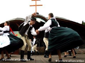 SÄ Recitim Ce Scrie Cioran Despre Unguri Romania Dw 07 02 2013