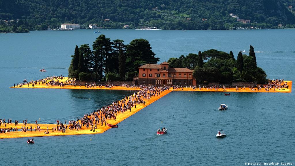 Christo S Floating Piers Closed Dw Travel Dw 04 07 2016