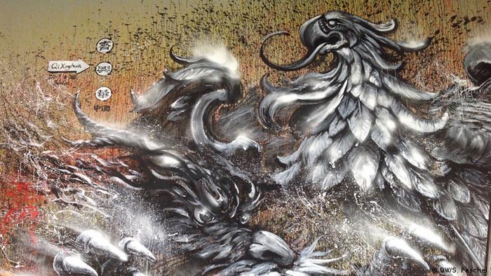 Wo Drache Und Adler Verschmelzen Chinesischer 3d Kunstler Qi Xinghua Malt In Berlin Kunst Dw 30 06 2017