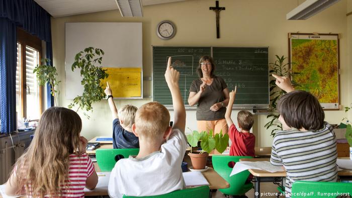 Niemcy Coraz Mniej Uczniow Na Lekcjach Religii Zycie W Niemczech Spoleczenstwo Lifestyle Ciekawostki Dw 11 04 2021
