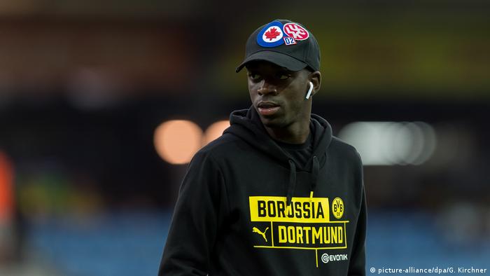 8000 euros a month, with younger players making a bit less and top players making more. Highest Earner In Bundesliga / 10 Highest Paid Players In The Bundesliga : Pkl top 10 highest