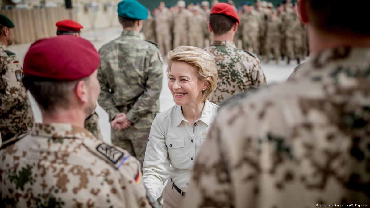 Il y a 8 heures · ministros quem é helena carreiras, a primeira mulher a assumir a pasta da defesa. Ministra Da Defesa Da Alemanha Quer Mais 12 Bilhoes De Euros Dw 29 04 2018