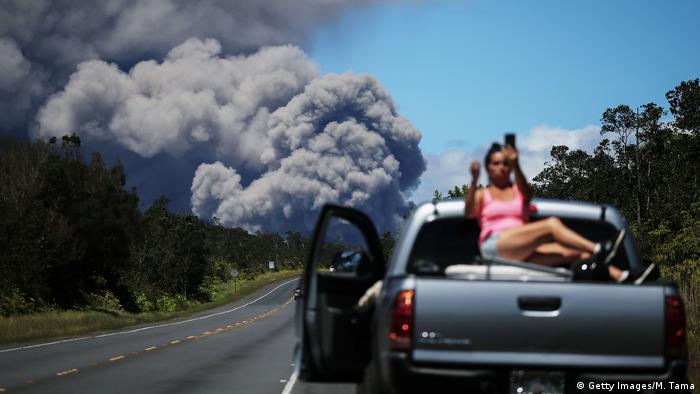 Many people living in the usa today are here because their ancestors passed into the country through this physically tiny but symbolically s. Us Geological Survey Issues Red Alert For Big Island Of Hawaii News Dw 16 05 2018