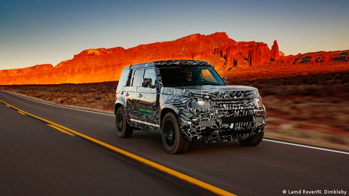 Ist eine tochtergesellschaft von tata motors und den automarken jaguar und land rover. Jaguar Land Rover Defender Assembly Moved From Uk To Slovakia News Dw 30 04 2019