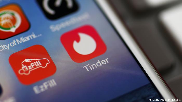 If you have a new phone, tablet or computer, you're probably looking to download some new apps to make the most of your new technology. Love In The Time Of Coronavirus Covid 19 Changes The Game For Online Dating Business Economy And Finance News From A German Perspective Dw 27 03 2020