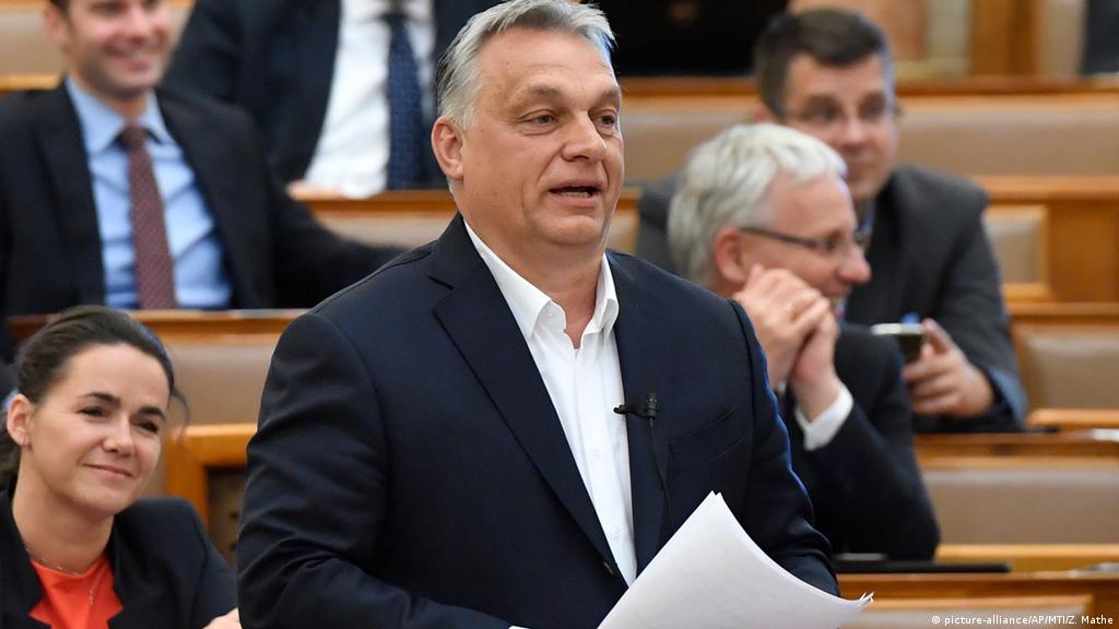 You can listen more programs at . Radio Europa LiberÄ Revine In Ungaria Europa Dw 04 04 2020