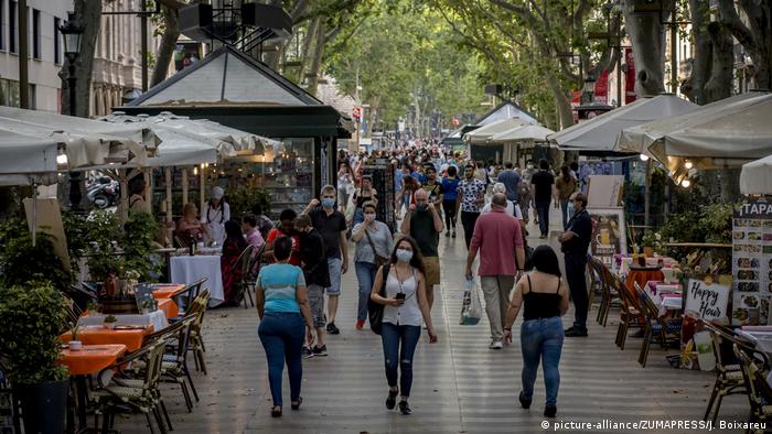 We may receive compensation from the products. Barcelona Tourism In Flux After Coronavirus Lockdown Dw Travel Dw 16 07 2020