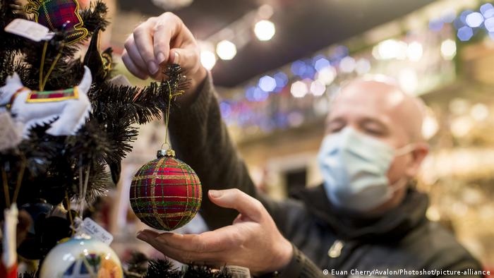 Not only that, but the perception of how we humans came to be as a species may seem a lit. Coronavirus German Families Should Celebrate Christmas In Shifts News Dw 27 10 2020