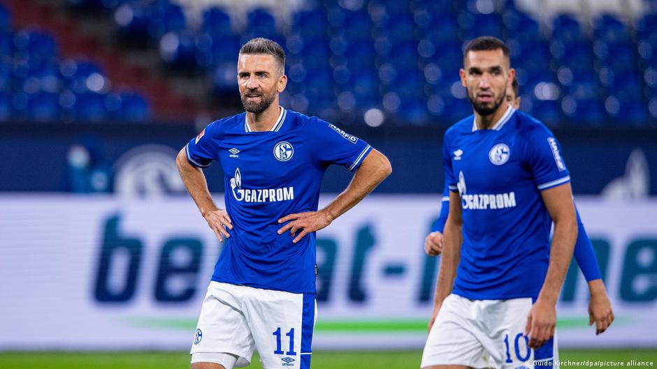 On saturday, schalke 04 played their final bundesliga match, meaning that for at least one season, they'll play outside the first . Bundesliga Schalke Tearing Themselves Apart Sports German Football And Major International Sports News Dw 18 12 2020