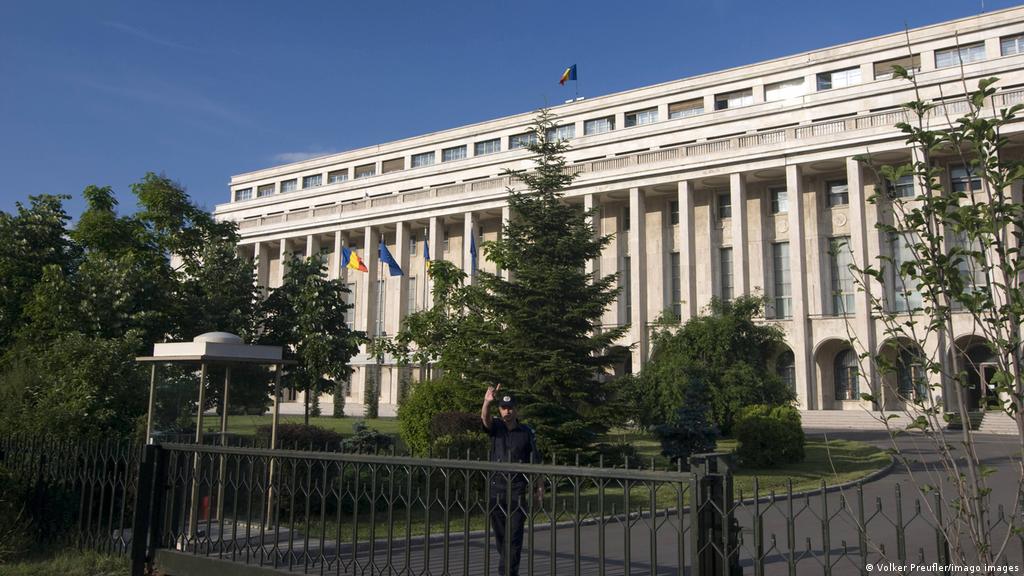 Mizele Crizei Èi Triunghiul Care BoicoteazÄ JustiÈia Romania Dw 06 09 2021