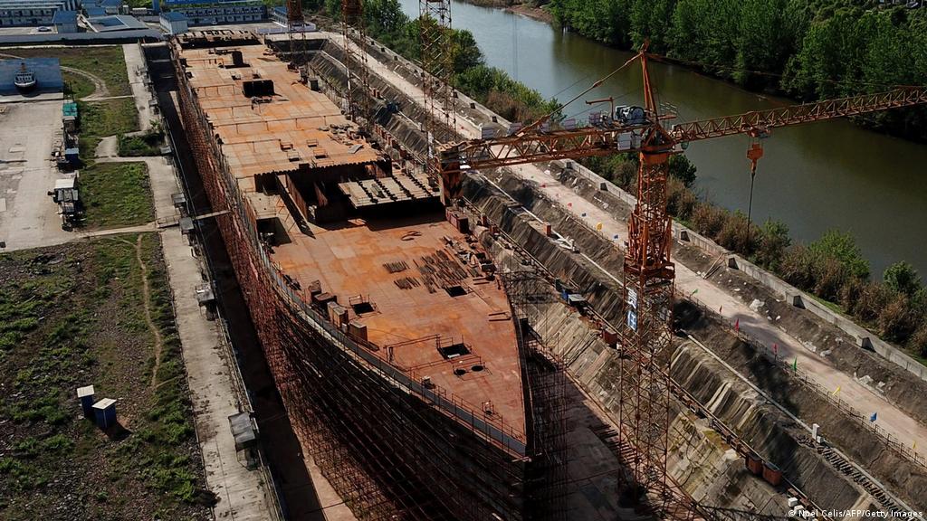 If playback doesn't begin shortly, try. Tambah Sensasi Objek Wisata Baru Cina Bangun Replika Kapal Titanic Dunia Informasi Terkini Dari Berbagai Penjuru Dunia Dw 14 05 2021