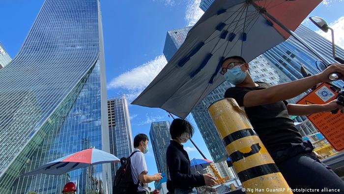 Voor 2021 voorbij is, moet evergrande echter nog het hoofd bieden aan de … China S Evergrande In Uncharted Waters After Key Interest Deadline Passes News Dw 24 09 2021