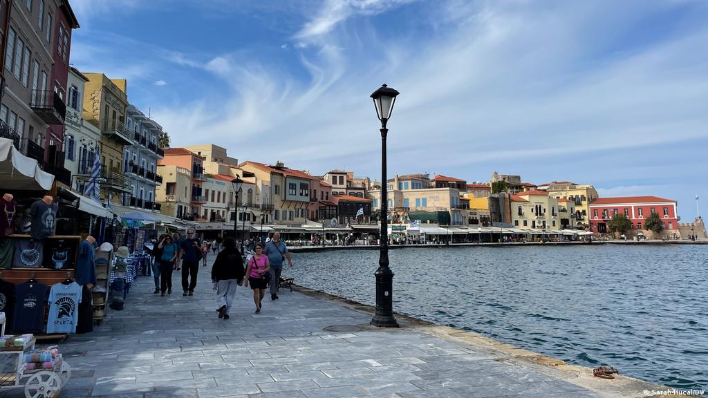 Be the first to discover secret destinations, travel hacks, and more. Greece Meets Tourism Target Prepares For Next Year Dw Travel Dw 09 11 2021