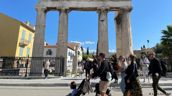 Several vacations include free breakfast and more. Greece Meets Tourism Target Prepares For Next Year Dw Travel Dw 09 11 2021