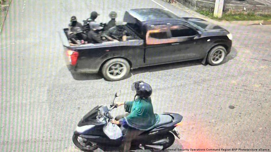 Thailand: 5 soldiers killed in attack on security checkpoint Thailand: 5 soldiers killed in attack on security checkpoint