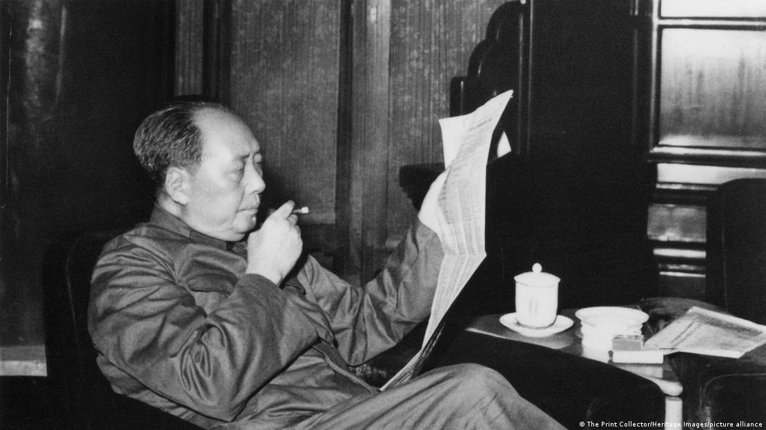 圖為毛澤東肖像