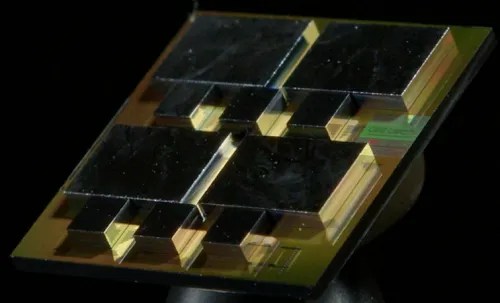 ISSCC: جهاز التوجيه الكهروضوئي في حزمة شرائح صغيرة