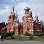 Крестовоздвиженский храм в Дарне