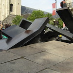 Monstro em Paris_Monster in Paris