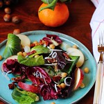 Insalata con cicorino, ceci, mele, pomodori secchi, cipollotti e semi di finocchio 2