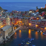 Contro tutte le avversità / Against all adversities (Vernazza, Liguria, Italy)