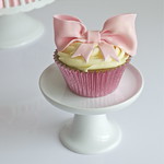 Pink Bow Cupcake