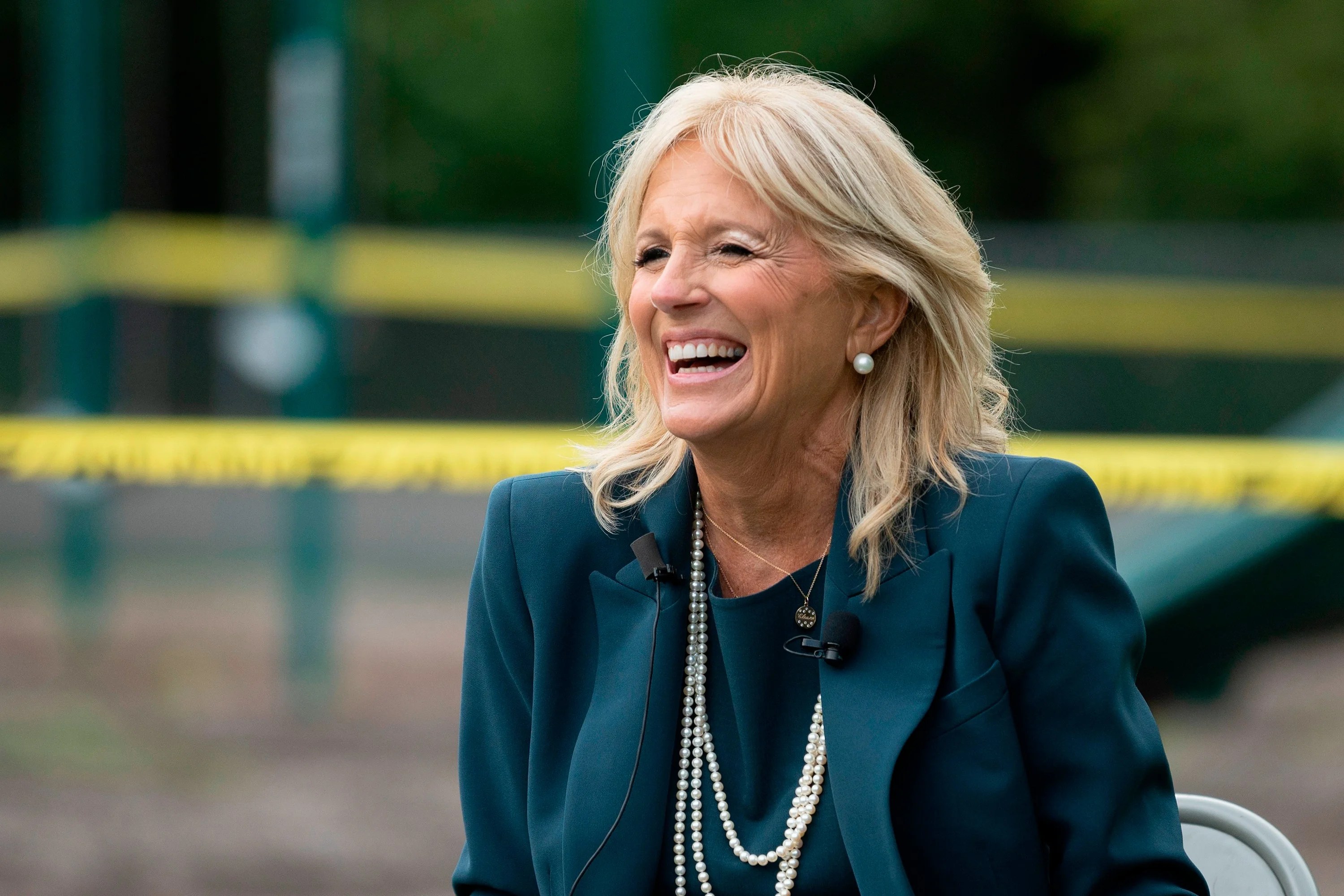 Esponente dell'area moderata del partito democratico, prima di intraprendere l'attività politica ha conseguito il. Who is Jill Biden? Joe Bidenâs wife and Americaâs next