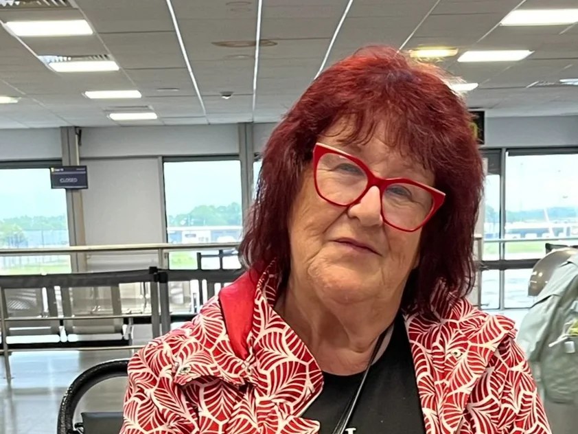 EasyJet apologizes for leaving behind three stranded wheelchair passengers on flight