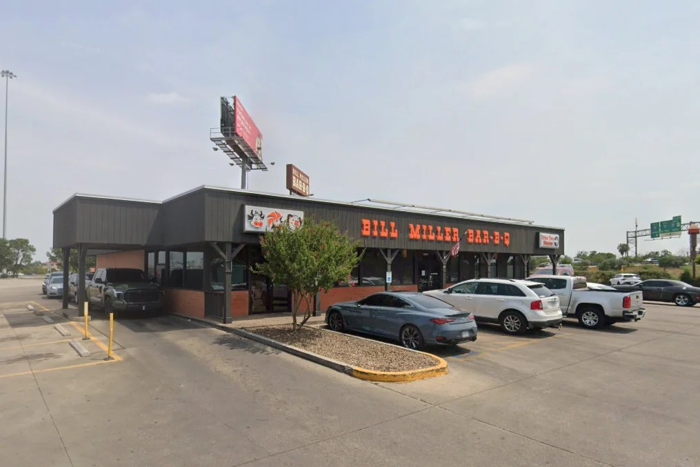 Bill Miller restaurant facing M lawsuit over ‘dangerously hot’ sauce that burned teen girl