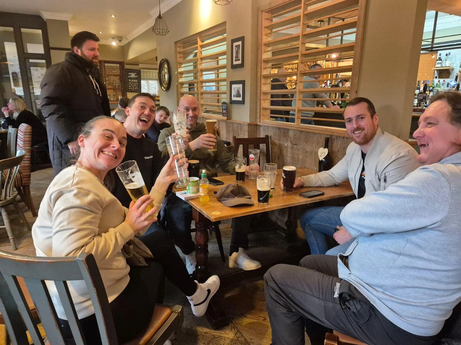 Pub&rsquo;s &lsquo;free pint for every goal&rsquo; offer backfires spectacularly after 7-0 Nottingham Forest score