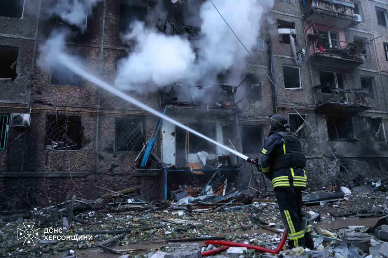 Russia Hits 15 Energy Sites in Massive Strike, Zelensky Says