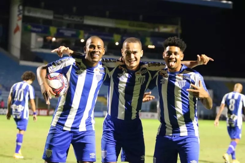 Às 16h30, aqui na tv bruscão! Avai Coloca Fase A Prova Na Unica Semifinal Em Sc Veja Provaveis Times Nd Mais