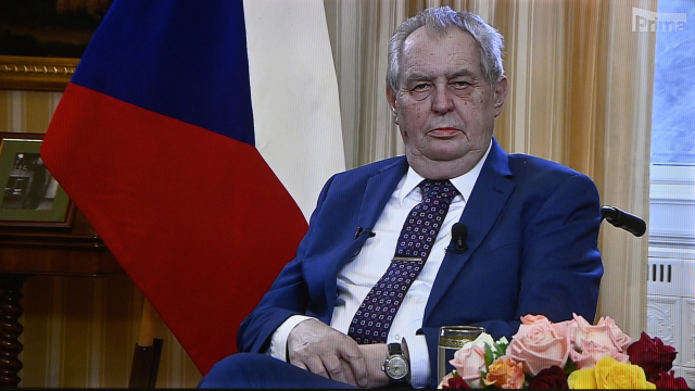 Zemanovi Duveruje Rekordne Malo Lidi Pohorsila Si I Vlada A Parlament