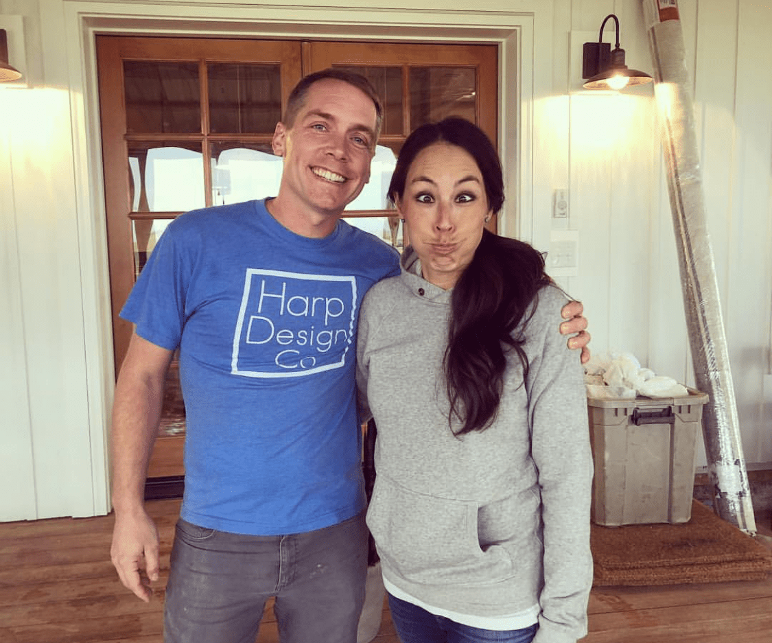 Joanna doesn't fear chip gaines having an affair and reveals how she knows he'll stay faithful. Clint Harp Shares Thoughts On Chip And Joanna Gaines Tv Network Southern Living