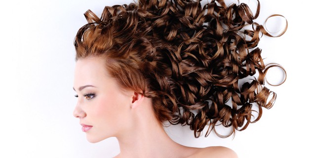 Come si portano i capelli medi? 9 Tutorial Per Acconciature Capelli Fai Da Te Per Ogni Occasione Roba Da Donne