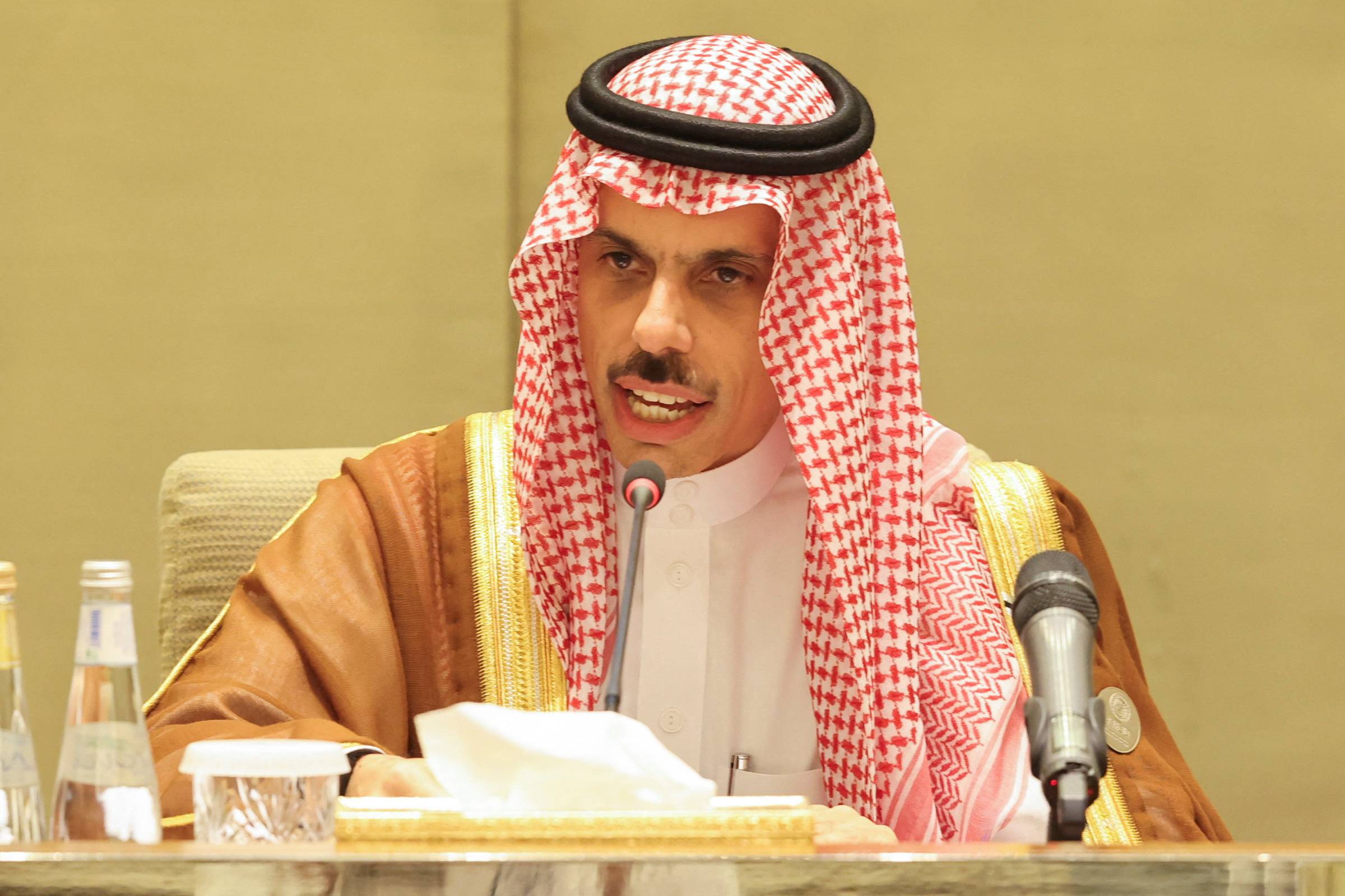 فيصل بن فرحان يبحث في واشنطن العلاقات الثنائية والتطورات الإقليمية