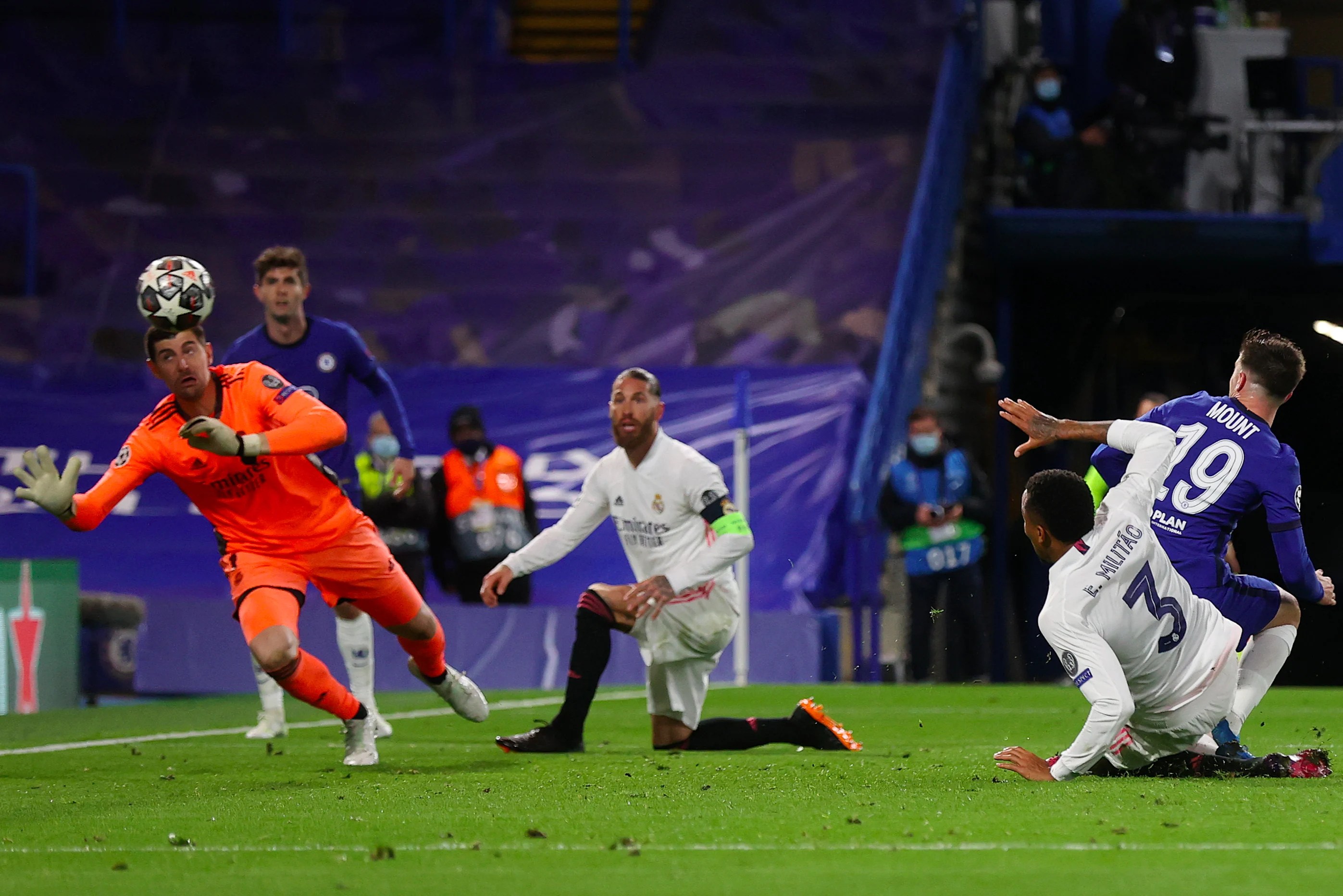 Get football transfer updates on 101 great goals. Mason Mount S Goal For Chelsea Fc Against Real Madrid Showed That Romance Is Still In Football Joe Cole Evening Standard