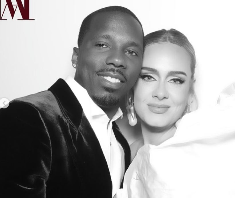 Rumors that the two were an item started back in july 2021 after they were caught together on a date in nyc. L1tbaxpv6yjpkm