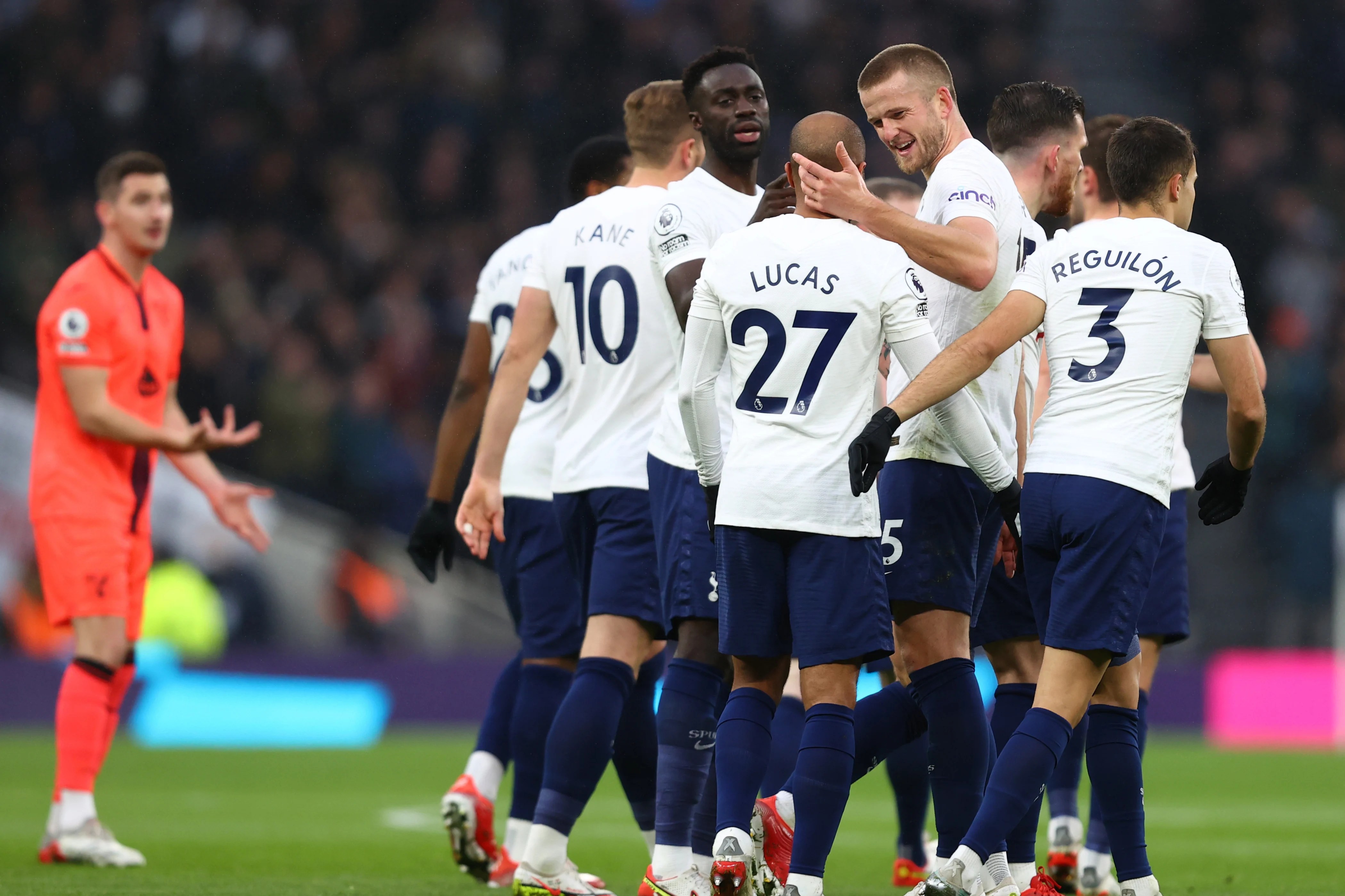 Buzzfeed staff can you beat your friends at this quiz? Qlzxmd3g7socrm