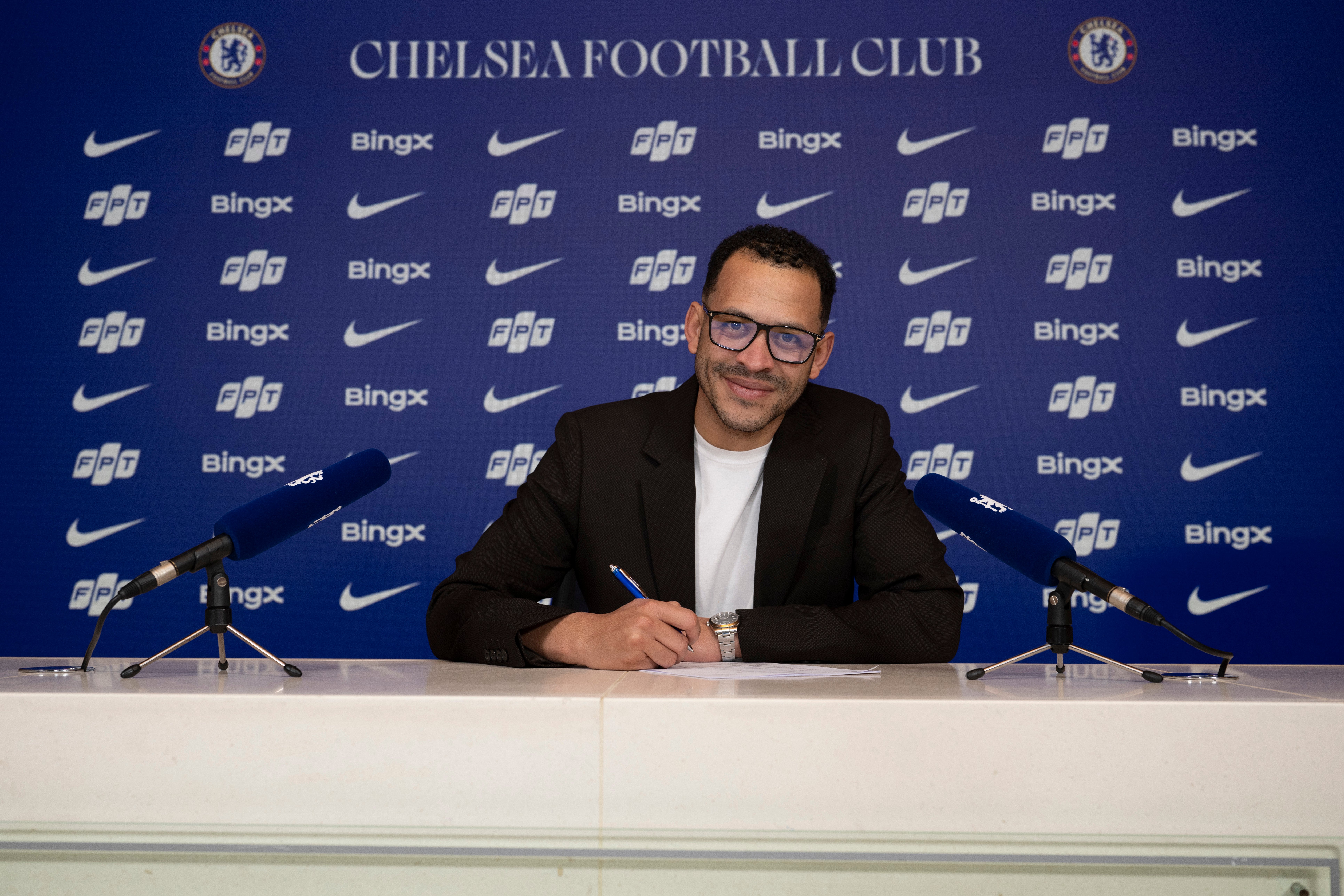 Inside Liam Rosenior move that will decide direction of Chelsea project
