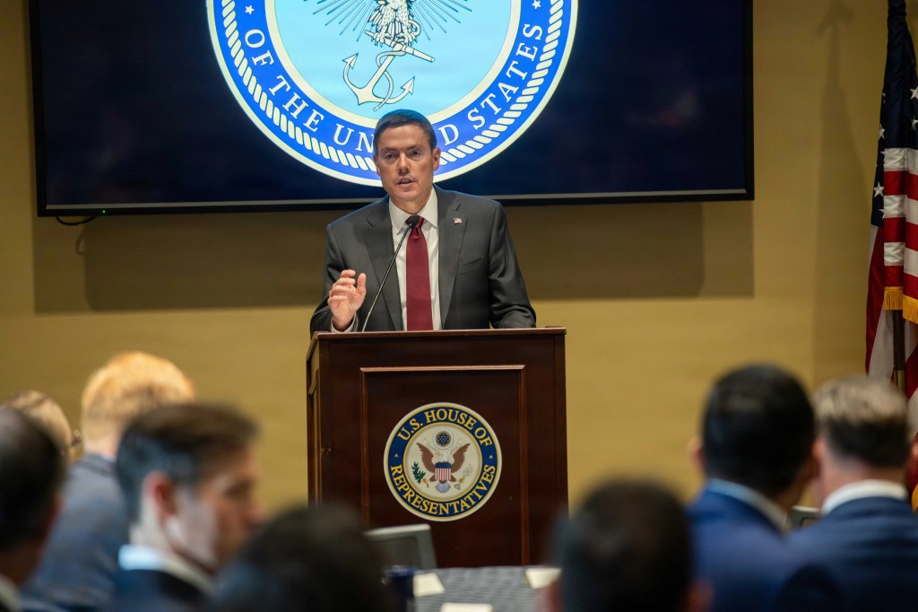 US ‘Risks Everything’ by Not Challenging Chinese Shipbuilding: Navy Official US ‘Risks Everything’ by Not Challenging Chinese Shipbuilding: Navy Official