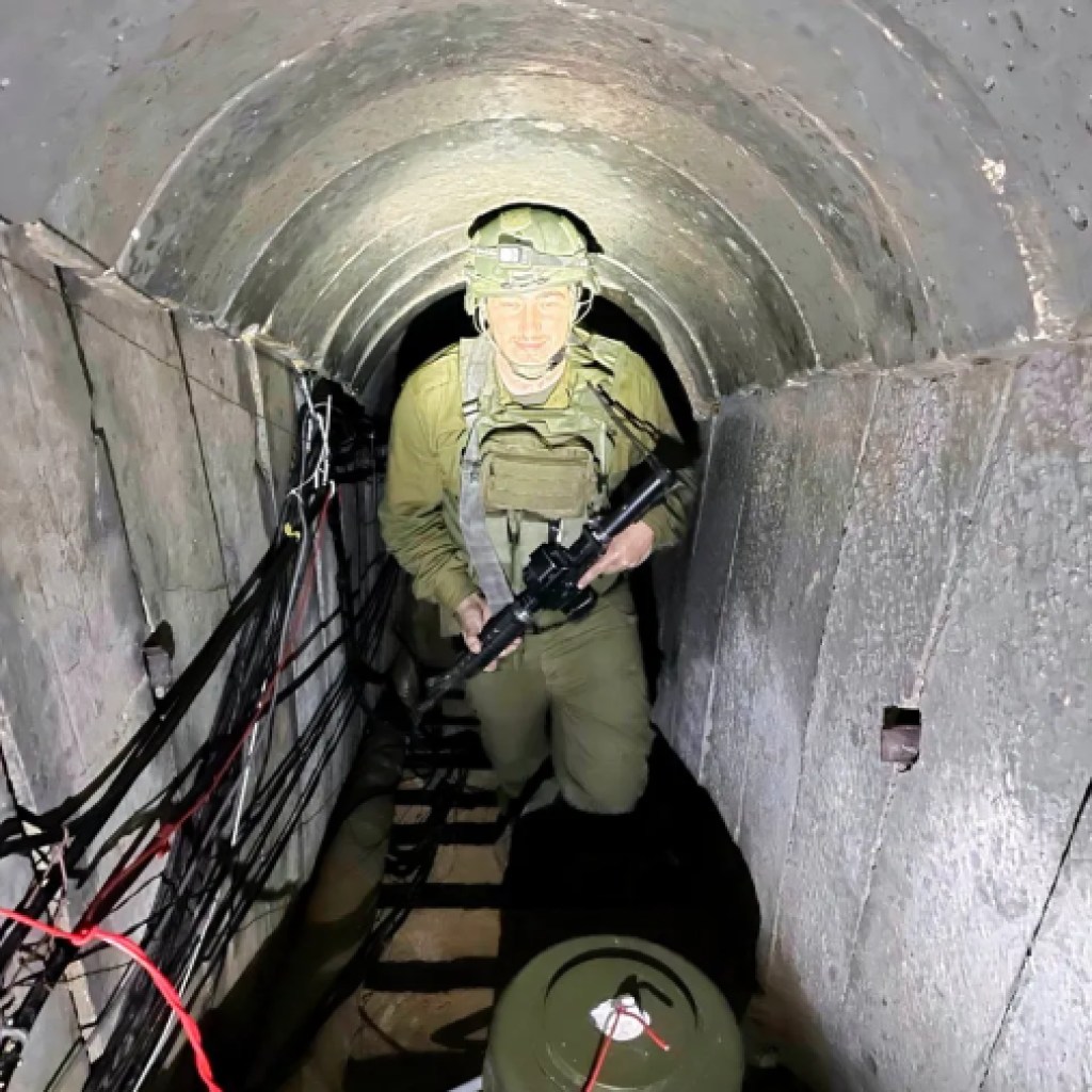 New Military Tunnel Robot Targets the Underground Battlefield New Military Tunnel Robot Targets the Underground Battlefield