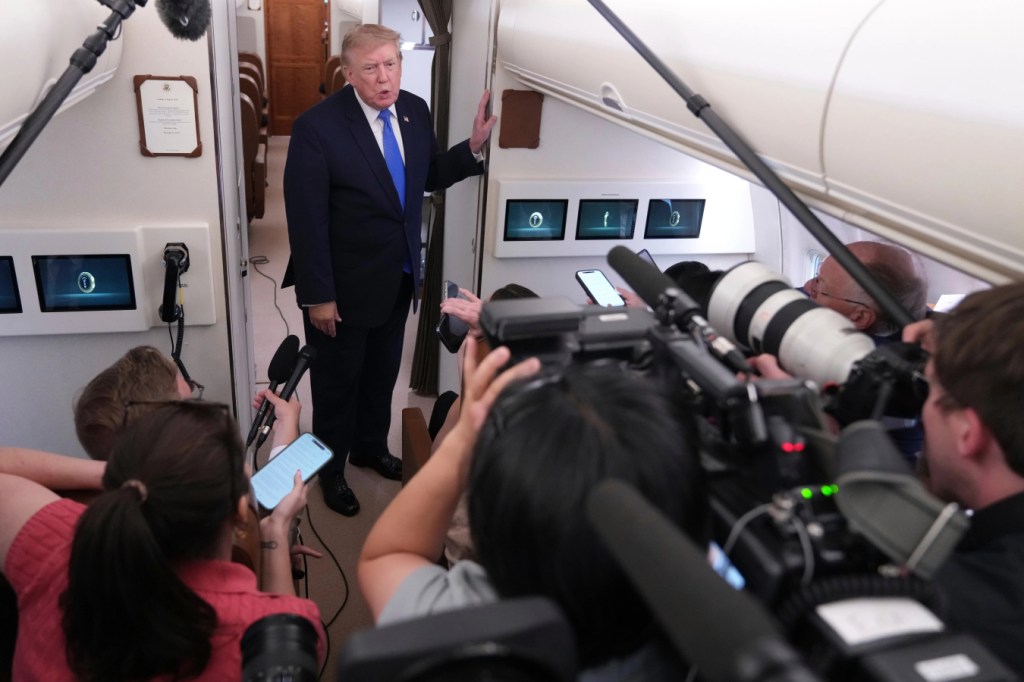 Trump Once Again Threatens Massive Escalation Against Tehran Only to Walk Back
