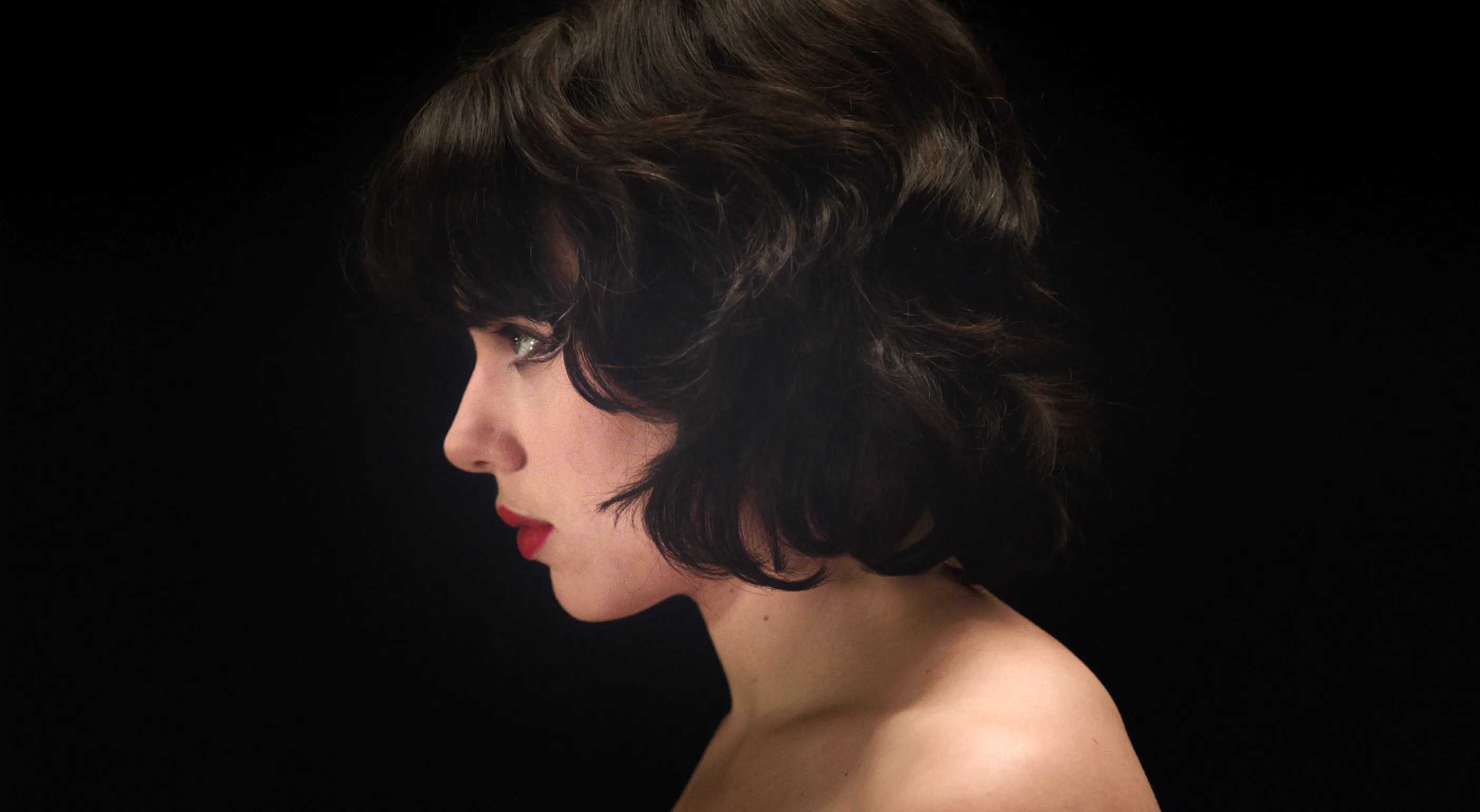 Scarlett Johansson’s Irresistible R-Rated Sci-Fi Thriller Is Now Free to Watch on Streaming